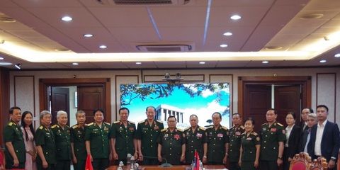 Đoàn đại biểu Hiệp hội Cựu chiến binh Lào thăm và làm việc với Hội Cựu chiến binh Việt Nam