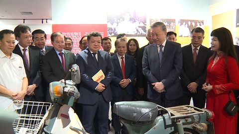 Khai mạc Triển lãm “Tổng Bí thư Nguyễn Văn Linh - Cuộc đời và sự nghiệp”