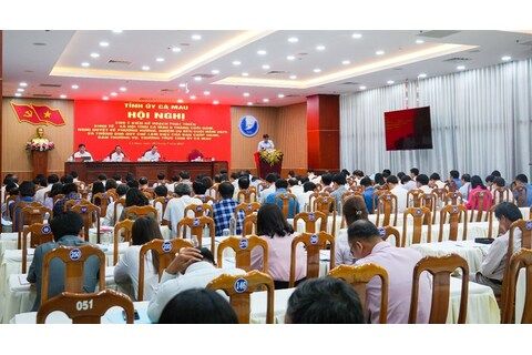 Phiên họp lần thứ nhất Ban Chấp hành Đảng bộ tỉnh Cà Mau