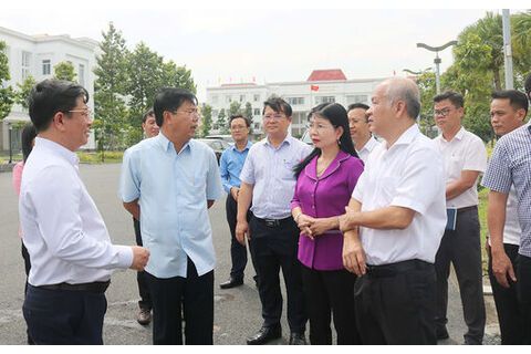 Không “bỏ quên” Long Xuyên