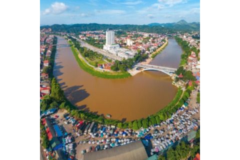 Phát huy truyền thống vẻ vang, tích cực xây dựng, chỉnh đốn Đảng và hệ thống chính trị trong sạch, vững mạnh, xây dựng nước ta ngày càng giàu mạnh, văn minh, văn hiến và anh hùng