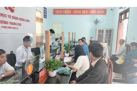 Phường Phong Phú nỗ lực chuyển từ hành chính “quản lý” sang “phục vụ”  khi triển khai mô hình chính quyền địa phương 02 cấp