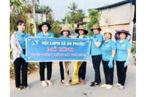 Xây dựng đội ngũ cán bộ, đảng viên thực sự tiên phong, gương mẫu
