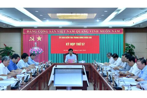 Bộ Chính trị, Ban Bí thư thi hành kỷ luật đảng viên vi phạm