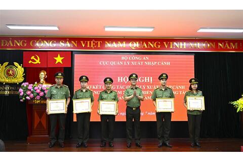 Phát huy tốt hơn nữa vai trò “tư lệnh” hệ lực lượng quản lý xuất nhập cảnh trên cả nước