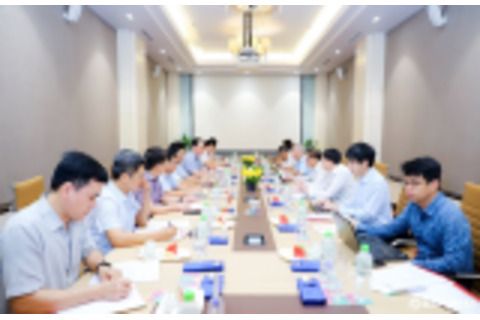 Thường trực Tỉnh ủy Nghệ An làm việc với Tổ Biên tập của Tiểu ban Kinh tế - Xã hội Đại hội XIV của Đảng