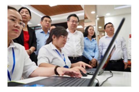 Đồng chí Nguyễn Thanh Nghị giám sát vận hành thử nghiệm mô hình chính quyền địa phương cấp xã tại phường Bình Thới