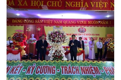 Đảng bộ Trung tâm y tế Hòa Vang:  Phấn đấu giảm tỉ lệ chuyển người bệnh lên tuyến trên dưới 4%