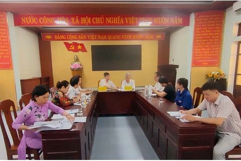 Sở Tư pháp làm việc với UBND phường Thủy Xuân về công tác tiếp nhận, giải quyết hồ sơ hành chính trong lĩnh vực tư pháp - hộ tịch