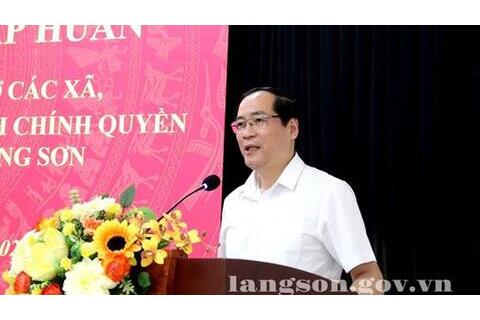 Ra quân và tập huấn cho cán bộ về hỗ trợ công nghệ thông tin cho các xã, phường