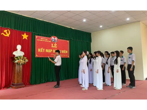 2 điểm sáng trong phát triển đảng viên là học sinh