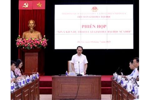 Khai thông nguồn lực, tạo không gian phát triển bền vững cho giáo dục đại học