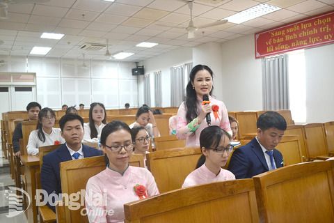 Tâm huyết, trách nhiệm đóng góp ý kiến vào dự thảo văn kiện đại hội Đảng bộ các cấp
