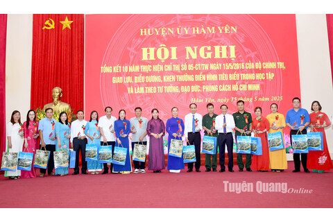 Hàm Yên biểu dương 69 tập thể, cá nhân tiêu biểu học tập và làm theo Bác