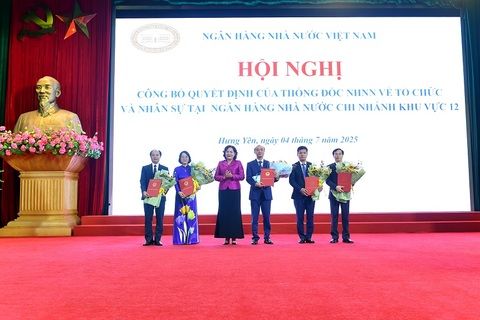 Công bố Quyết định về tổ chức và nhân sự của NHNN Khu vực 12