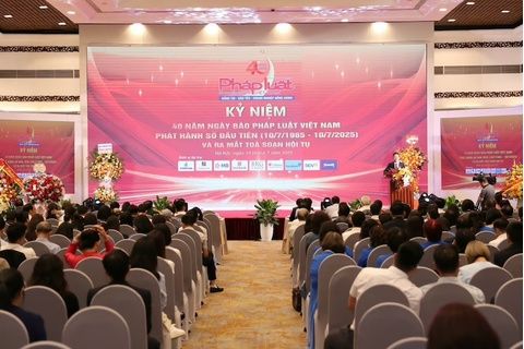 Báo PLVN tiếp tục phát huy vai trò là 'cầu nối' giữa Đảng, Nhà nước, ngành Tư pháp với Nhân dân