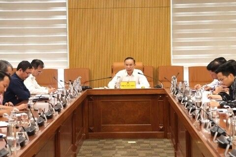 Lan tỏa thông tin tới từng cơ sở Đảng
