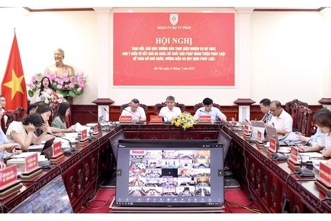 Tháo gỡ điểm nghẽn pháp luật, kiến tạo cơ chế mới từ thực tiễn quản lý