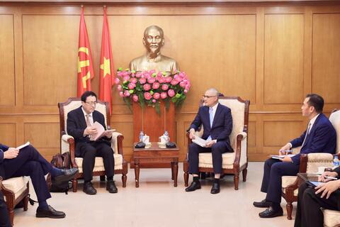 Phó Trưởng Ban Chính sách, chiến lược Trung ương Phạm Đại Dương tiếp Đoàn công tác của UNDP