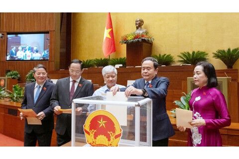 Quốc hội phê chuẩn danh sách Phó Chủ tịch, Ủy viên Hội đồng Bầu cử quốc gia