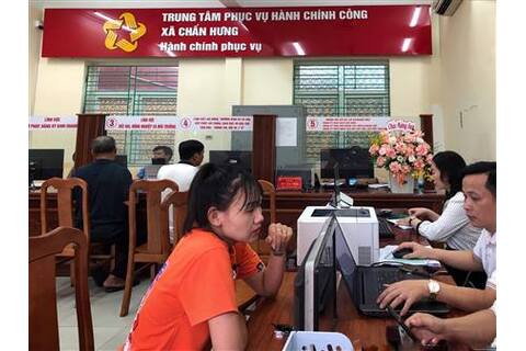 Trung tâm Phục vụ Hành chính công xã Chấn Hưng phát huy hiệu quả sau 10 ngày vận hành