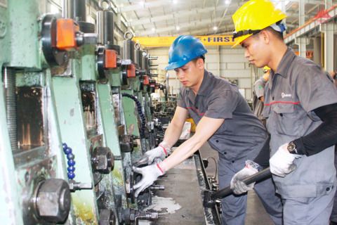 Để công nhân xa quê nhưng không xa Đảng - Kỳ 2: Để công nhân ngày càng tin yêu Đảng