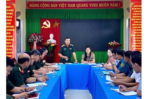 Đoàn công tác của Bộ Chỉ huy Quân sự Thành phố làm việc với UBND xã A Lưới 3 về công tác dân vận năm 2025