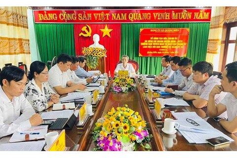 Đoàn công tác Thành ủy Huế làm việc với Ban Thường vụ Đảng ủy xã Quảng Điền về công tác chuẩn bị văn kiện Đại hội Đảng bộ xã nhiệm kỳ 2025 - 2030