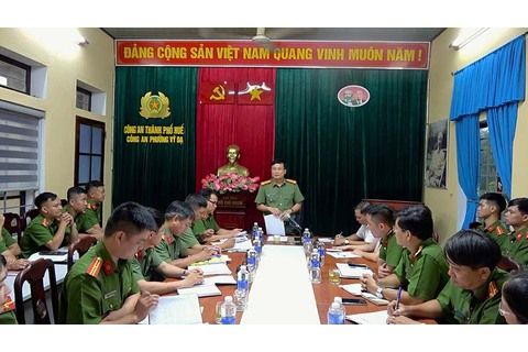 Lãnh đạo công an thành phố thăm và làm việc với công an các phường, xã sau sáp nhập