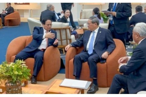 Thủ tướng Phạm Minh Chính gặp Thủ tướng Quốc vụ viện Trung Quốc