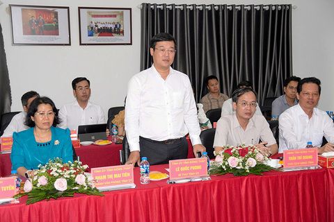Bí thư Tỉnh ủy và Chủ tịch UBND tỉnh Đồng Tháp thăm, làm việc với các doanh nghiệp