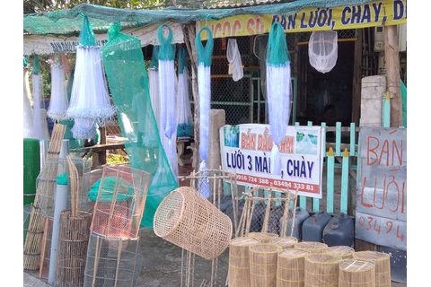 Các loại ngư cụ phục vụ mùa nước nổi đắt hàng