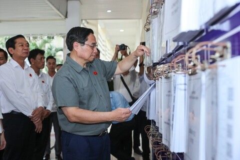 Thủ tướng kiểm tra việc vận hành chính quyền 2 cấp tại phường Ninh Kiều (Cần Thơ)