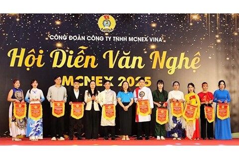 Gần 300 đoàn viên, CNLĐ tại Ninh Bình tham gia hội diễn văn nghệ MCNEX 2025