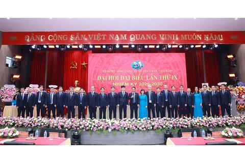 Đảng bộ Tổng Công ty Quản lý bay Việt Nam đạt mốc 2000 đảng viên, khẳng định vai trò hạt nhân chính trị vững mạnh