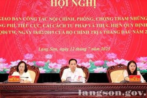 Giao ban công tác nội chính, phòng, chống tham nhũng, lãng phí, tiêu cực, cải cách tư pháp