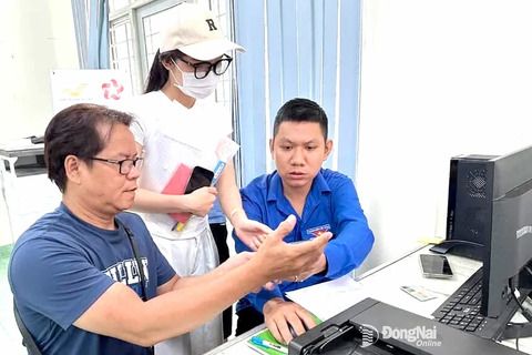 Chuyển đổi số và trách nhiệm của cán bộ, đảng viên, công chức, viên chức
