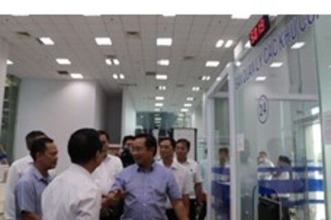 Chủ tịch Thành phố Hồ Chí Minh: “Làm hết việc, chứ không chỉ làm hết giờ”
