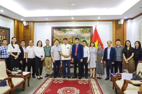 Quảng bá hình ảnh Việt Nam thông qua Điện ảnh tại thị trường Ấn Độ
