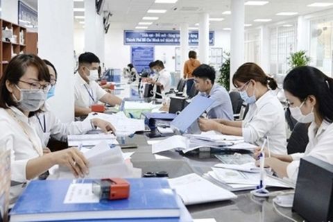 Tinh gọn bộ máy, tinh luyện đạo đức công vụ cốt để gần dân hơn, phục vụ nhân dân tốt hơn - Bài 2: Thái độ của cán bộ, công chức với nhân dân quyết định bộ máy mạnh hay yếu