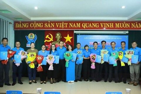 Tái cấu trúc bộ máy, hướng về người lao động