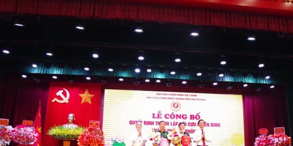 Hội Cựu chiến binh thành phố Hải Phòng công bố Quyết định thành lập và công tác cán bộ