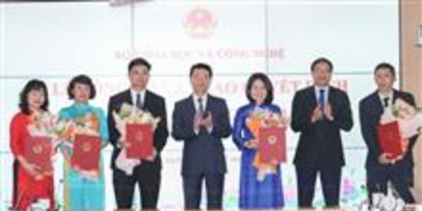 Bộ Khoa học và Công nghệ bổ nhiệm lãnh đạo tại 5 đơn vị trực thuộc