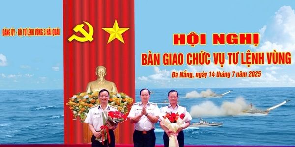 Hội nghị bàn giao chức vụ Tư lệnh Vùng 3 Hải quân