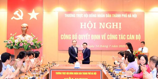 Đồng chí Đỗ Văn Trường làm Chánh văn phòng HĐND TP Hà Nội