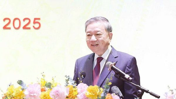 Phấn đấu trở thành xã mô hình kiểu mẫu phát triển đô thị gắn với nông nghiệp sinh thái, dịch vụ nông thôn mới