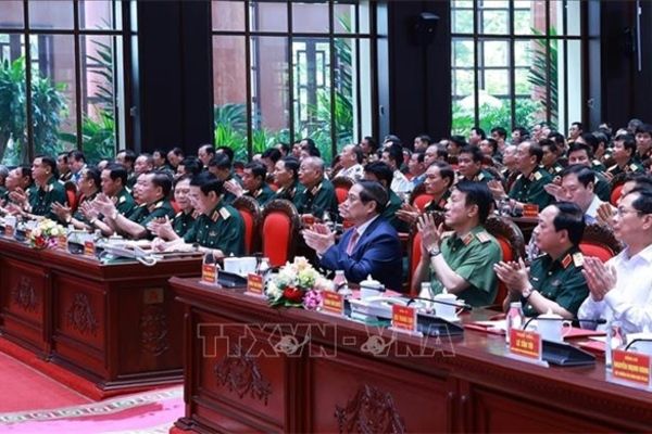Thủ tướng dự Hội nghị Quân chính toàn quân 6 tháng đầu năm 2025
