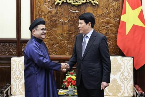 Chủ tịch nước Lương Cường tiếp Đại sứ Chile đến chào từ biệt