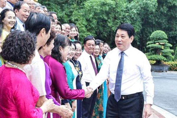 Chủ tịch nước Lương Cường gặp mặt các đại biểu Hội Khuyến học tiêu biểu toàn quốc