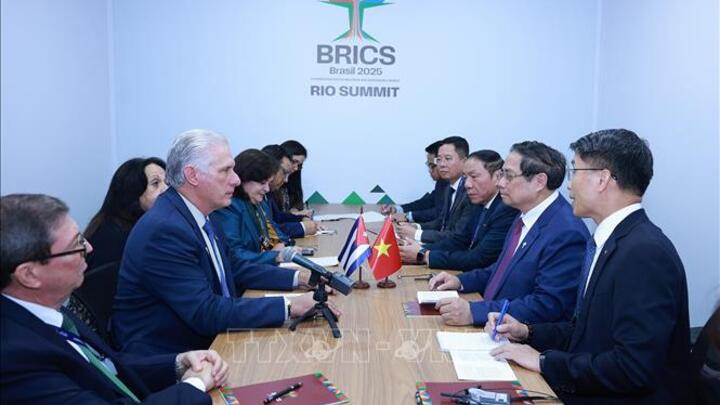 Thủ tướng Phạm Minh Chính gặp Chủ tịch Cuba Miguel Díaz-Canel Bermúdez